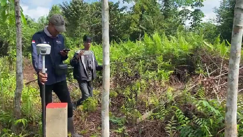 Kegiatan pengukuran lahan pesantren